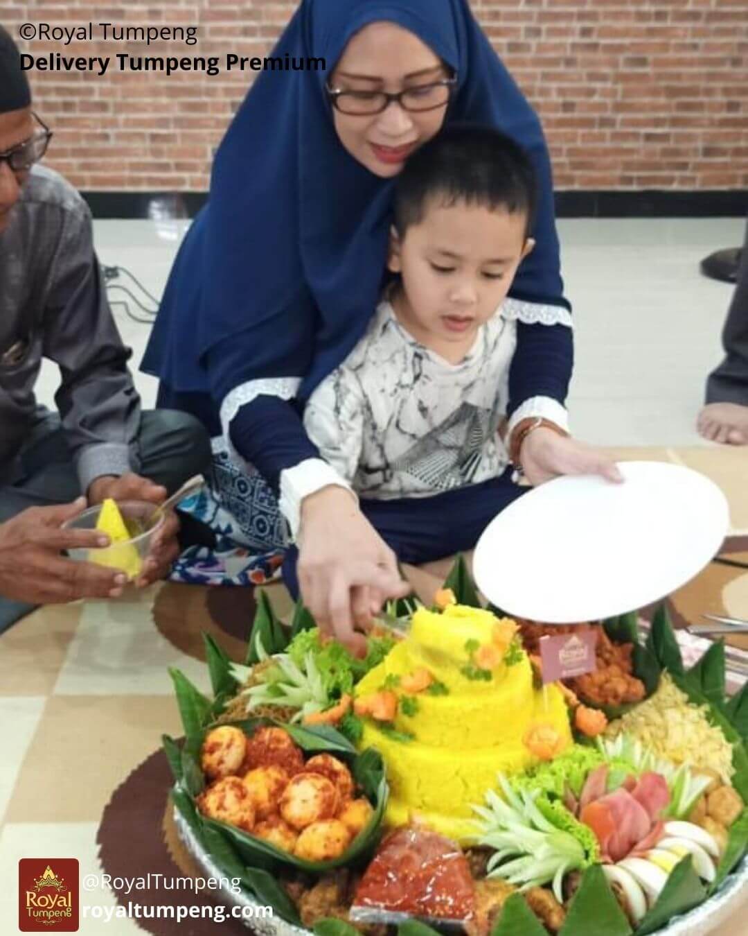 Pesan Nasi Tumpeng di Jati Asih Pesan Nasi Tumpeng di Jati Asih
