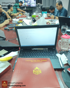 Pesan Nasi Kuning Kotak
