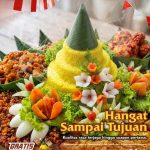 Menyajikan Tumpeng